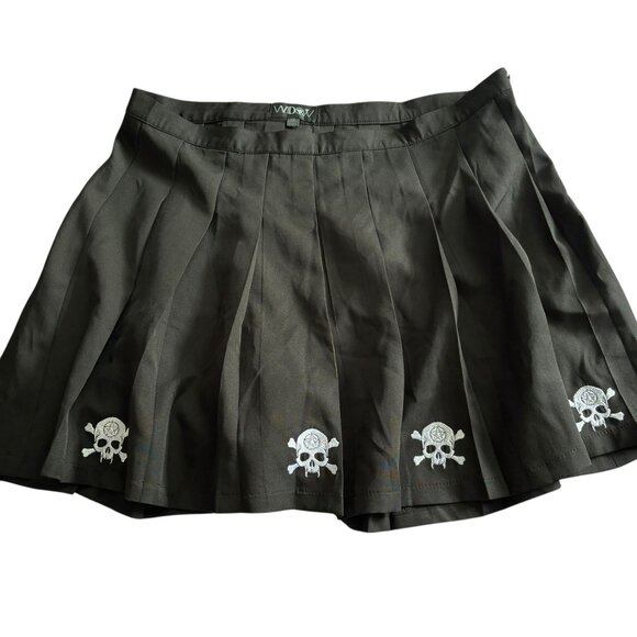 Widow Dollskill Pleated Mini Skirt Size 1X Black Embroidered Skull Crossbones - Picture 1 of 5